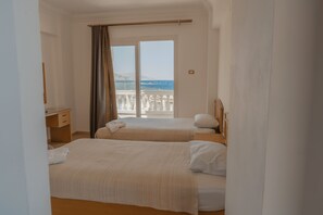 Literie de qualité supérieure, coffres-forts dans les chambres, bureau