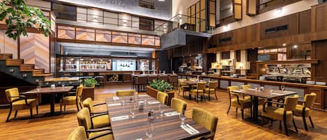 Desayuno buffet todos los días (con cargo)
