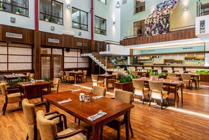 Daily buffet breakfast (CZK 175 per person)