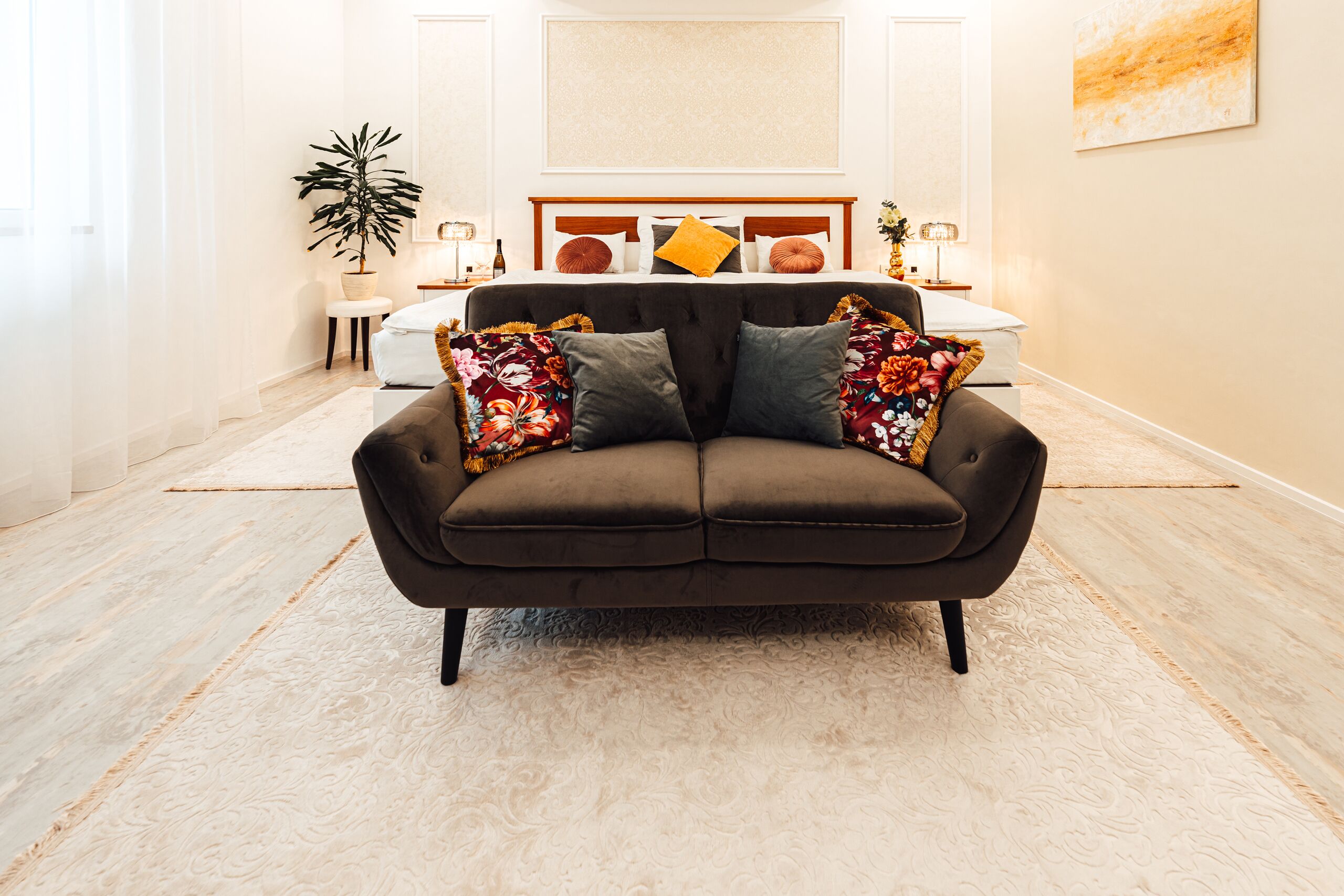 honeymoon suite (spa access) | minibar, in-room safe, desk, blackout curtains