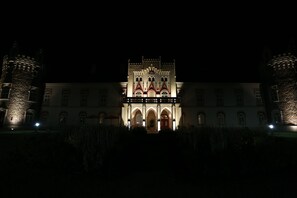 Front of property - evening/night - Chateau Herálec Boutique Hotel & Spa by L'OCCITANE (Heralec)