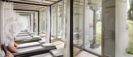 Sauna, hot tub, Turkish bath/hammam, facials