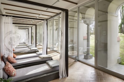 Chateau Herálec Boutique Hotel & Spa by L'OCCITANE