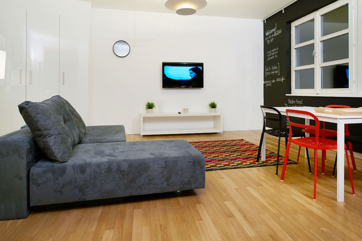 ZP3 Two Bedroom Petrinjska | Living area