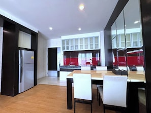 2 Bedrooms Family Suite City View | Private kitchenette