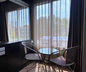 Superior King or Twin Room with City View | Pemandangan kota