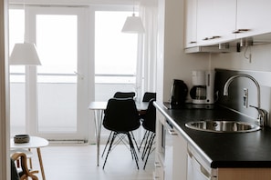 Apartment, 1 Bedroom, Balcony, Sea View | Private kitchen - Hotel Sandvig Havn (Allinge)
