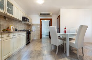 Apartment, 1 Bedroom, Valley View | Private kitchen - Villa Borgo B&B (Motovun)