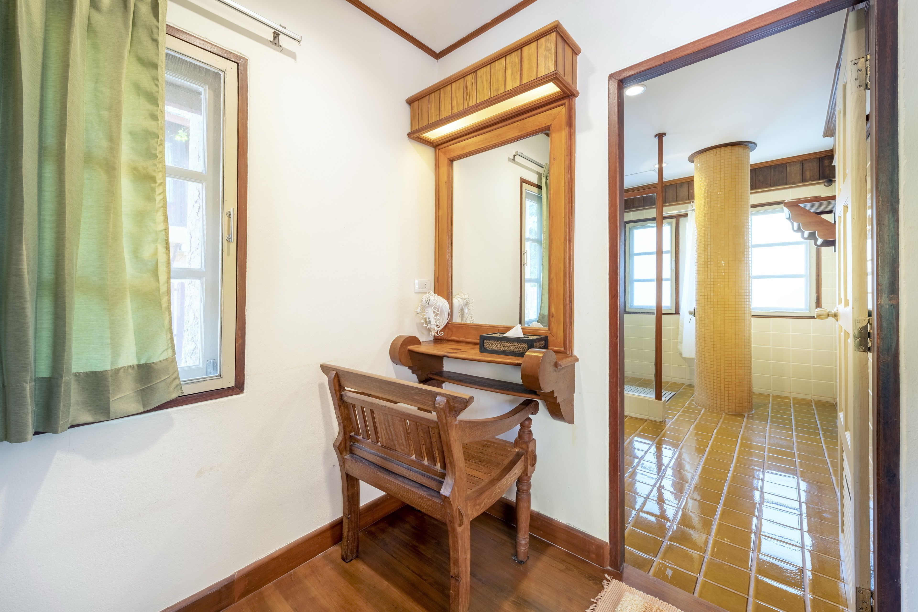 shower, free toiletries, hair dryer, bathrobes