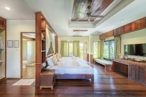 Free minibar items, in-room safe, desk, blackout curtains