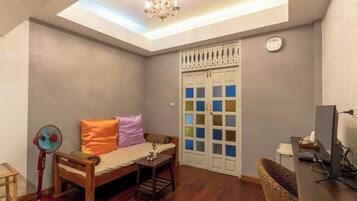 Ropa de cama de alta calidad y minibar