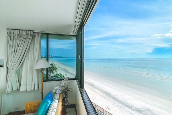 Beach/ocean view