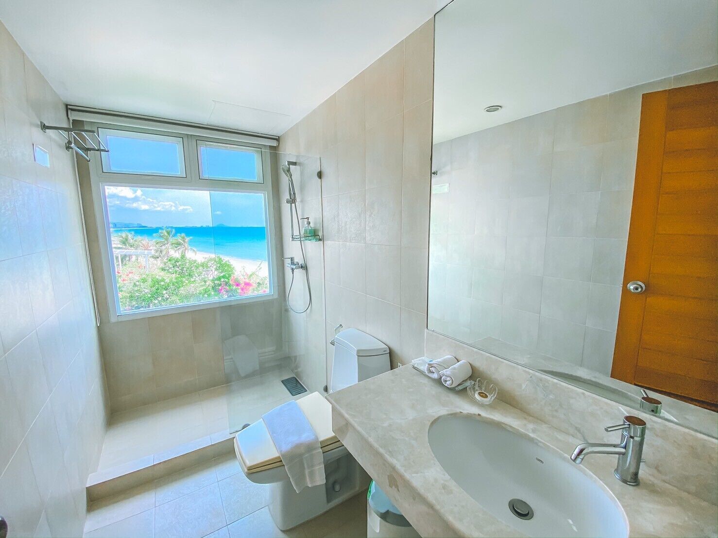 family seafront  | bathroom | shower, free toiletries, hair dryer, towels