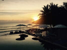 Outdoor pool, pool umbrellas, sun loungers