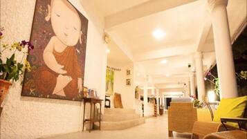 บริเวณประตูทางเข้า