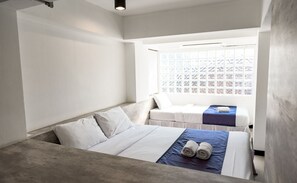 Family room | Blackout curtains, free WiFi - SOHOstel (Chiang Mai)