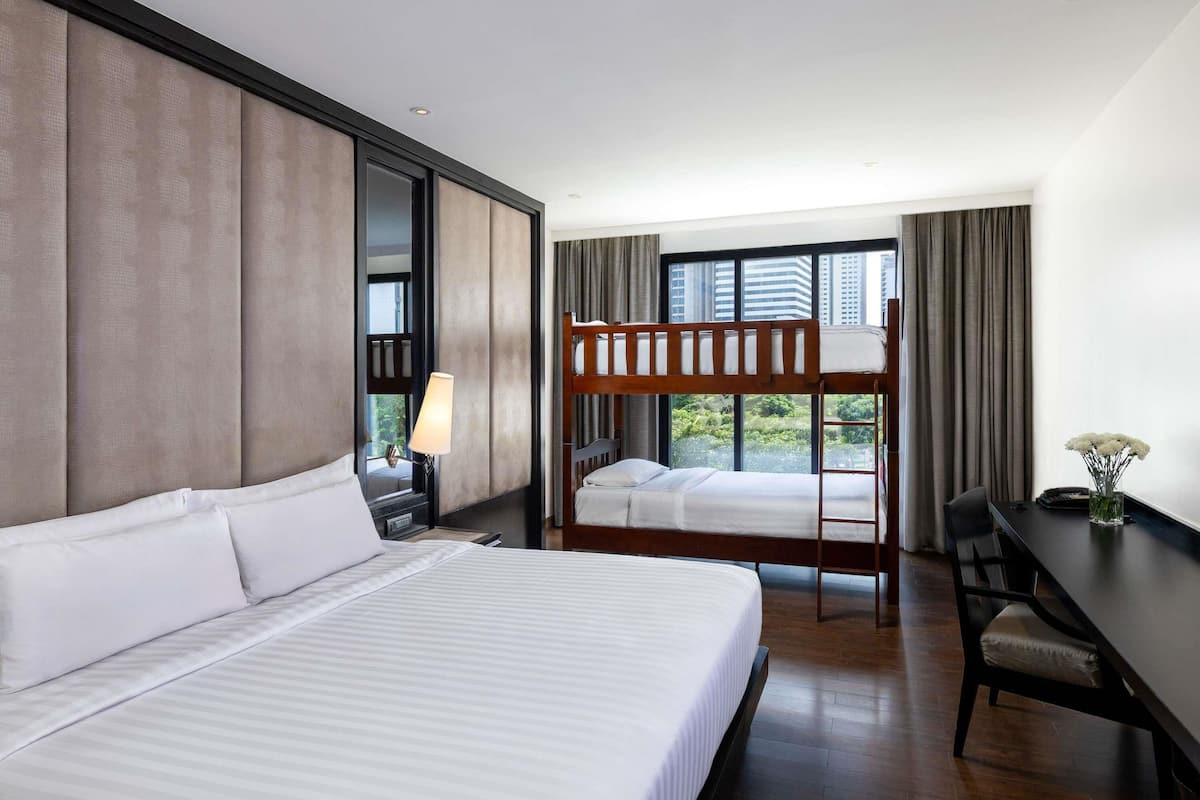 Family Room (with Bunk Bed) | 1 bedroom, premium bedding, in-room safe, desk