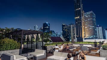 Breakfast, lunch, dinner served; international cuisine, garden views