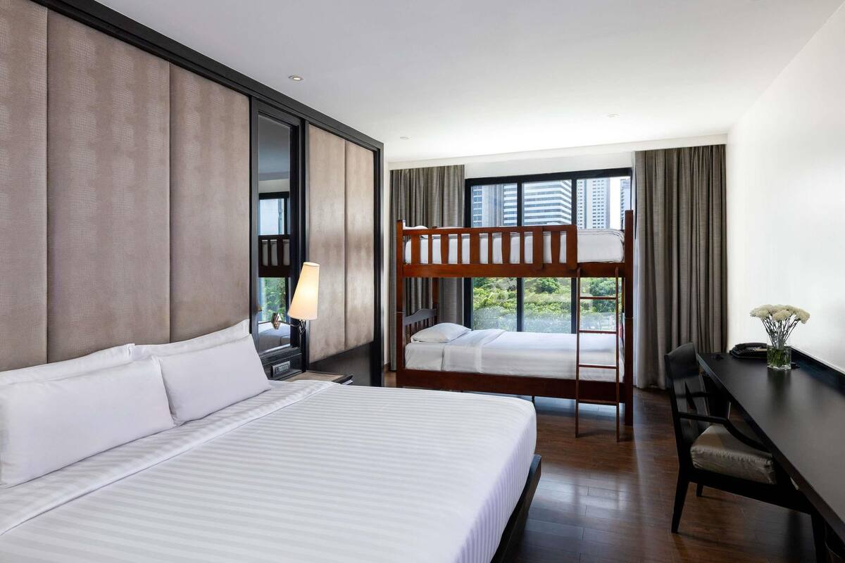 Family Room (with Bunk Bed) | Premium bedding, in-room safe, desk, laptop workspace