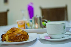 Free daily continental breakfast - Residence Vanestelle (Abidjan)