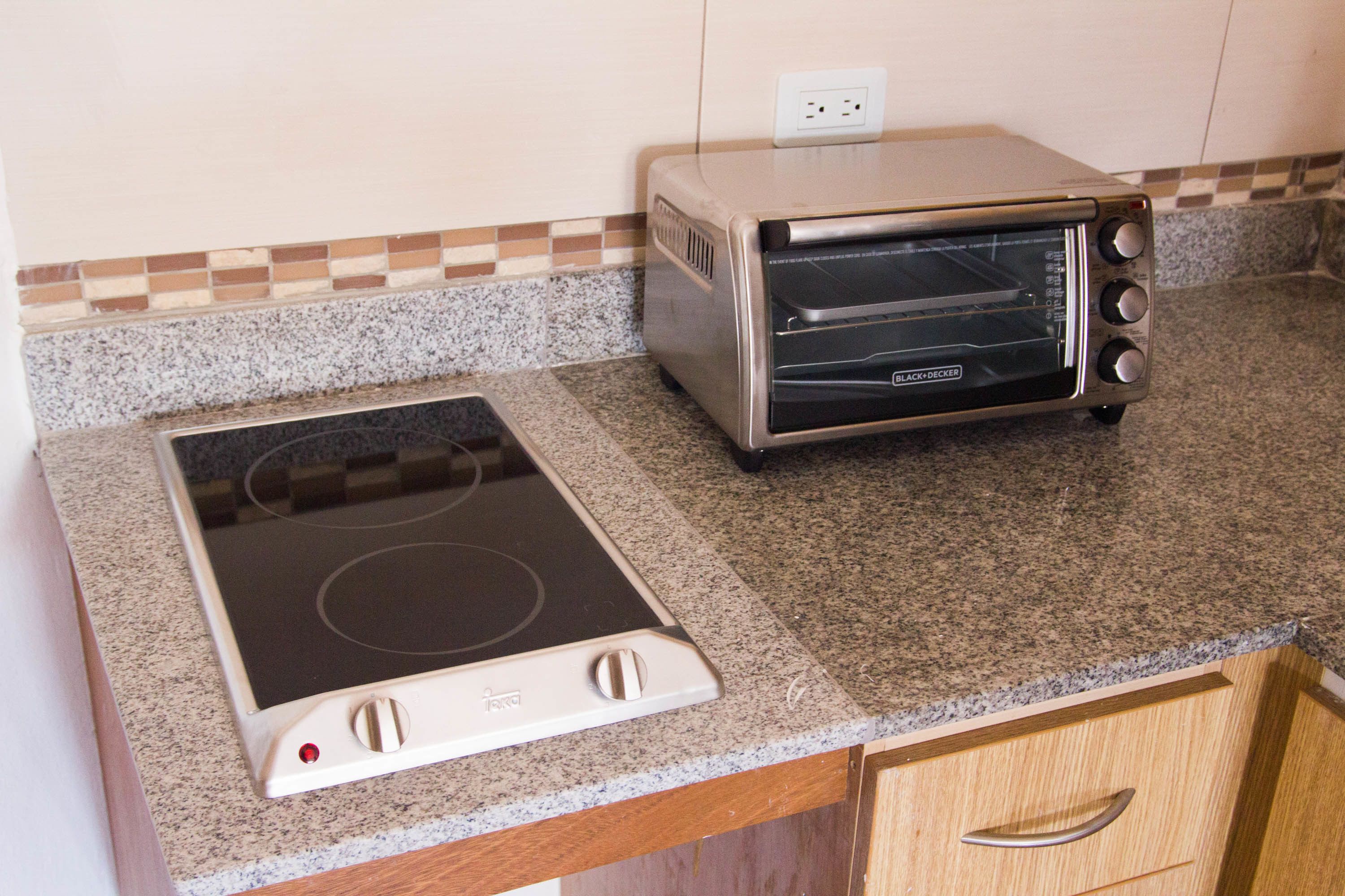 fridge, dining tables