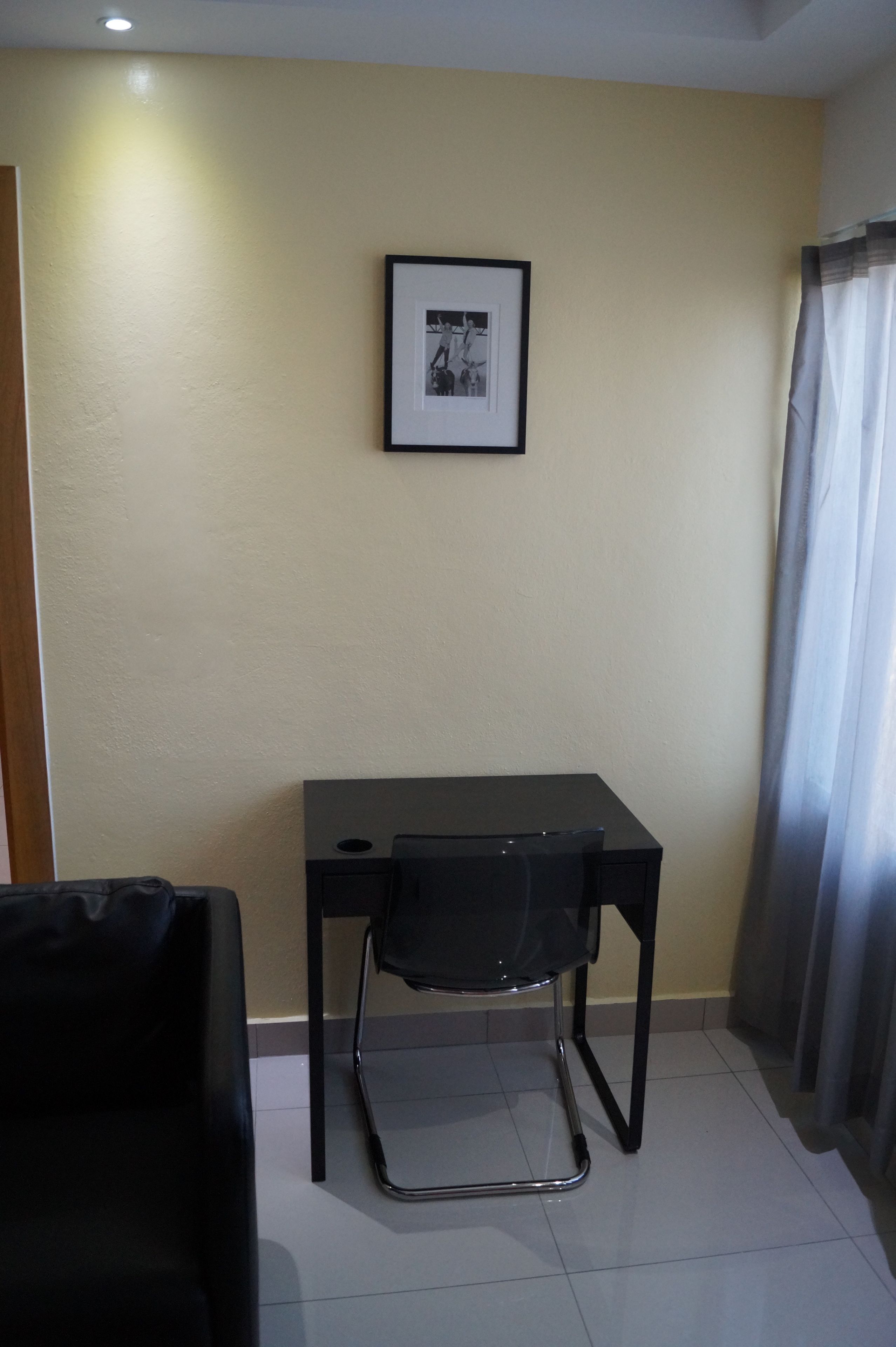 comfort apartment, 1 queen bed, non smoking | 1 bedroom, hypo-allergenic bedding, in-room safe, desk