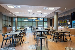Desayuno buffet incluido todos los días