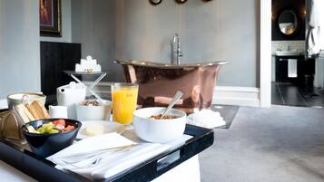 Premium bedding, in-room safe, individually decorated