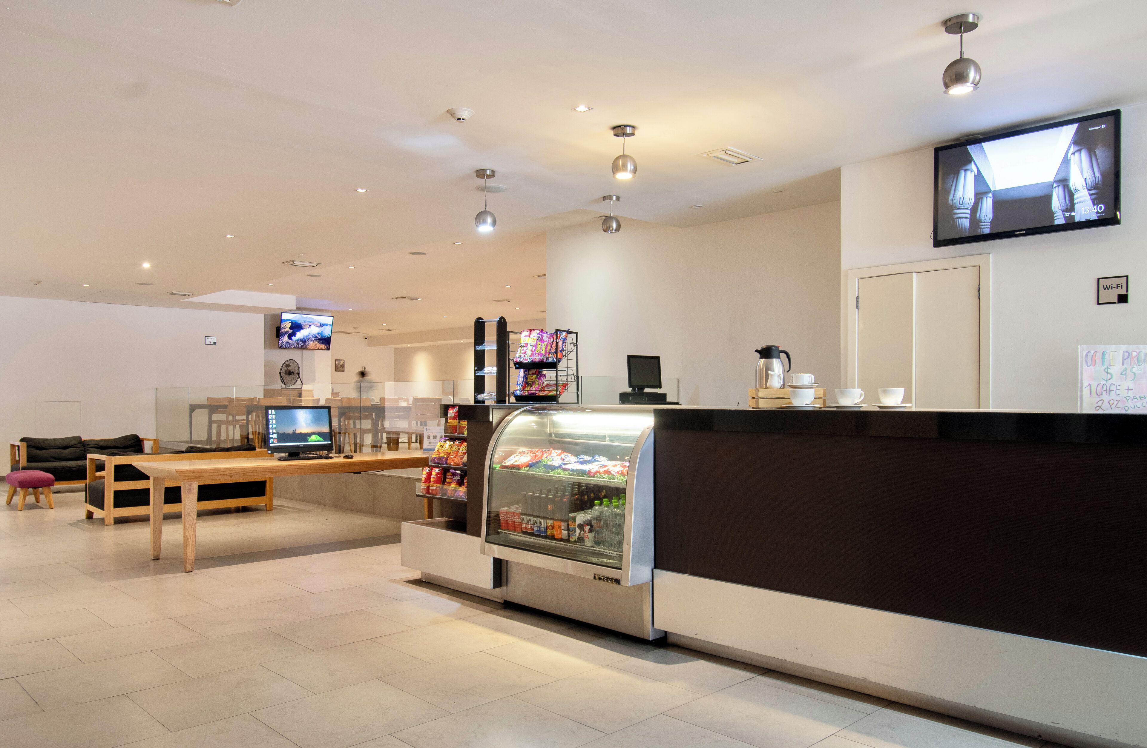 Photo - Hotel Plaza Génova Centro