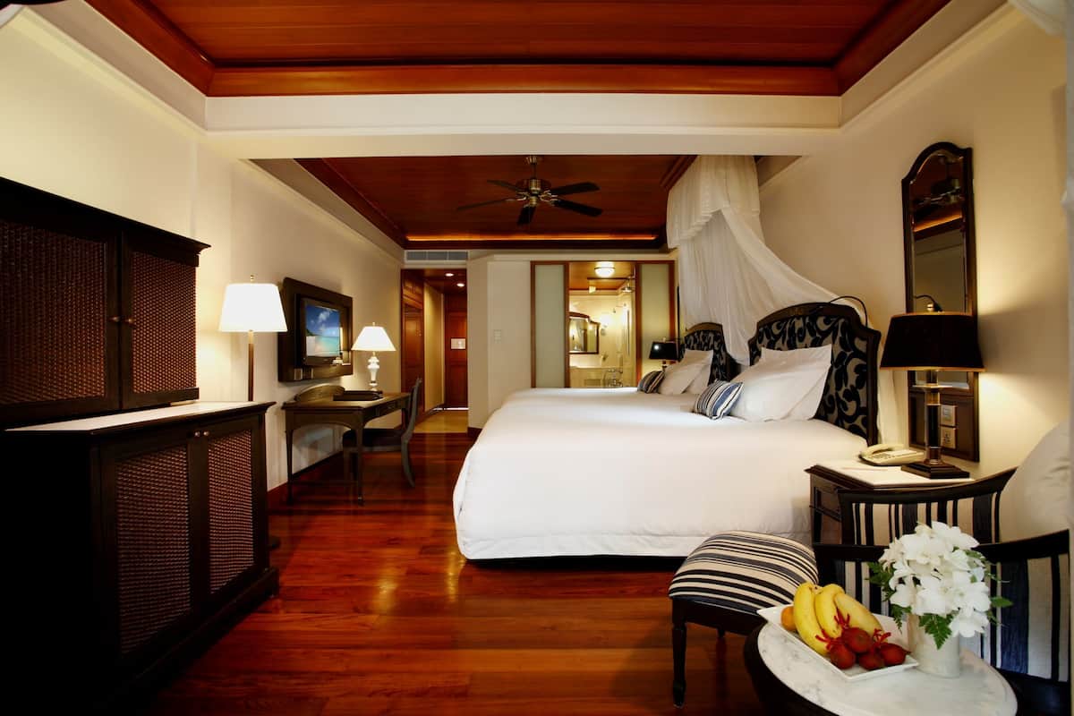 1 bedroom, minibar, in-room safe, desk