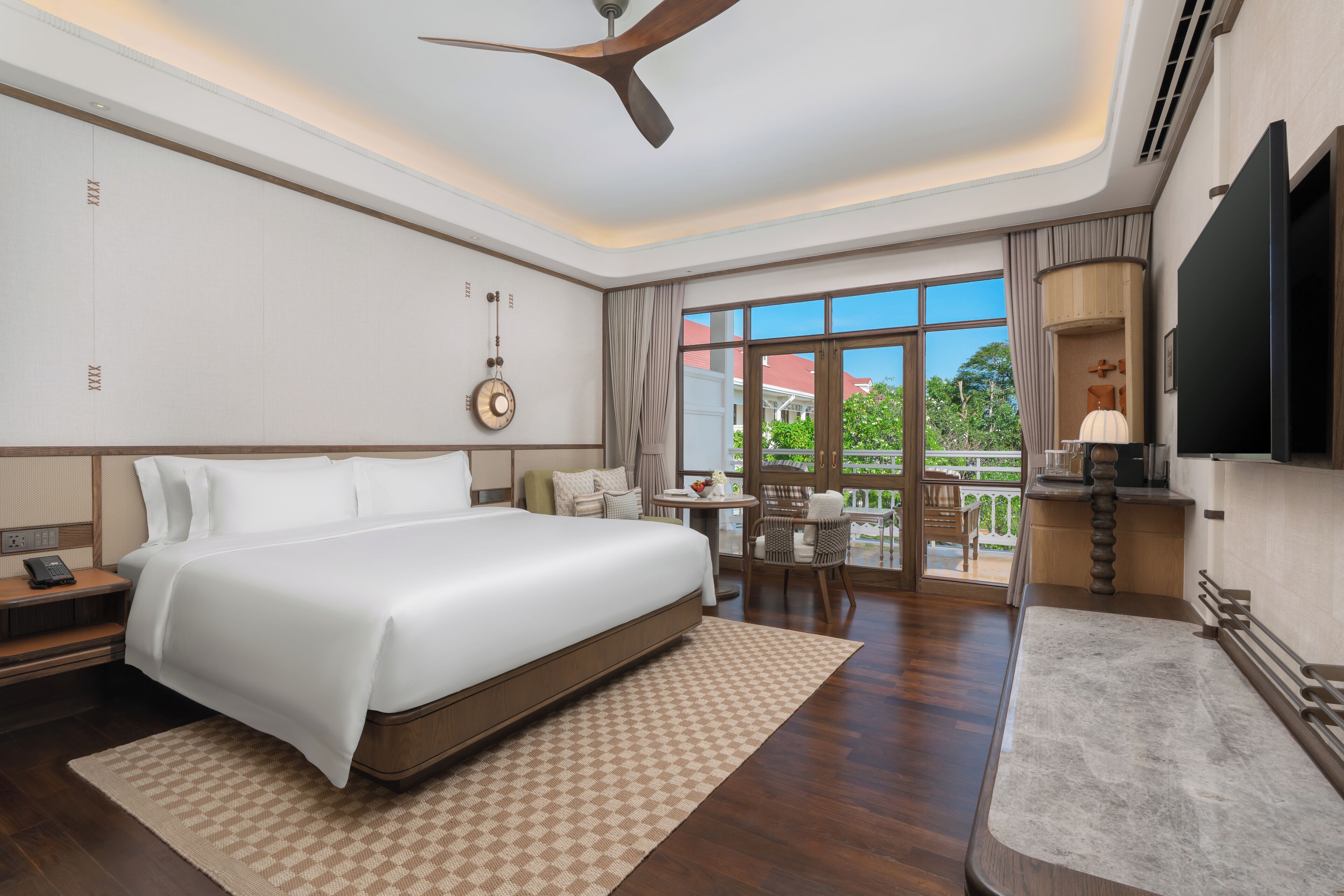 Kamar Deluks, 1 Tempat Tidur King (Premium Deluxe Club) | Seprai premium, selimut bulu angsa, busa memori, dan minibar