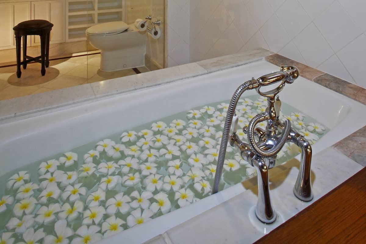 Minibar, in-room safe, desk, laptop workspace