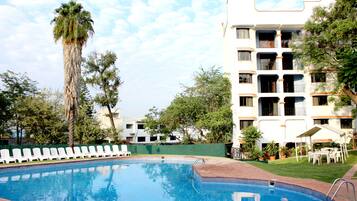 Alberca al aire libre