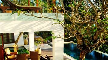 Villa, 3 Bedrooms | Terrace/patio