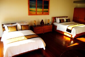 Vila, 3 quartos | 3 quartos, roupas de cama premium, cofres nos quartos, escrivaninha