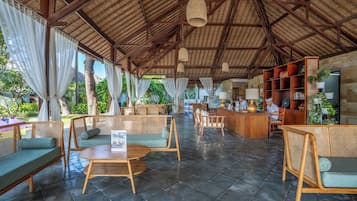 Sala de estar en el lobby