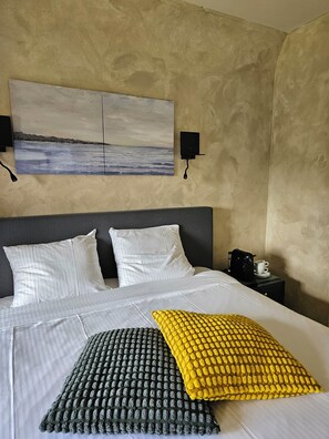 Classic Double Room | Premium bedding, desk, laptop workspace, soundproofing - Hotel Westendia (Middelkerke)