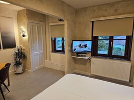 Classic Double Room | Premium bedding, desk, laptop workspace, soundproofing