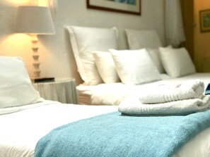 Quarto | 1 quarto, individualmente decorados, Wi-Fi de cortesia, roupa de cama
