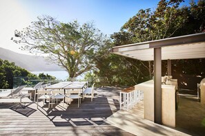 Number Eleven | Terrace/patio