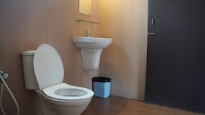 Economy Double Room, Balcony, Garden View | Bathroom | Shower, towels, soap, toilet paper