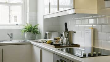 Căn hộ, 1 phòng ngủ | Bếp riêng | Tủ lạnh, lò vi sóng, lò nướng, bếp nấu