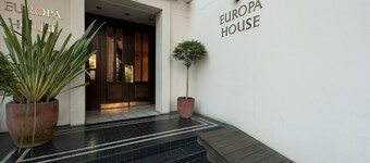 Europa House Apartments