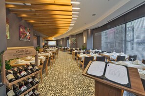 Restaurant - Istanbul Dora Hotel (Istanbul)