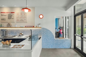 2 restaurants; breakfast, lunch, dinner, and brunch served - Epicurean Hotel, Autograph Collection (Tampa)