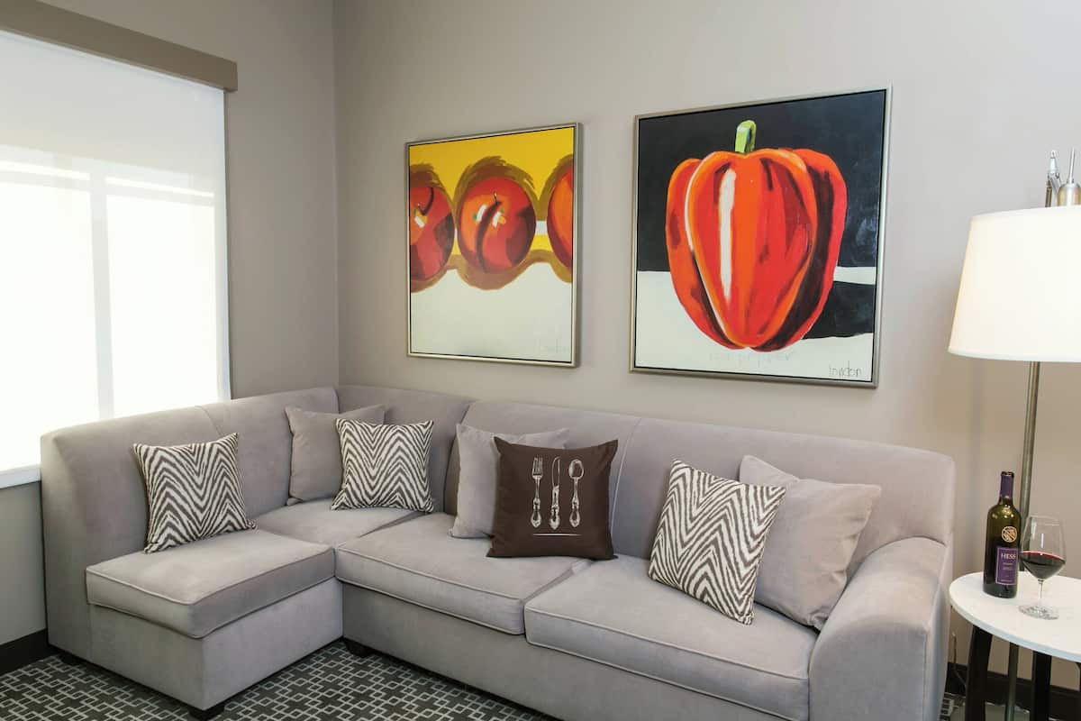 Junior Suite, 1 King Bed with Sofa bed, Non Smoking | Living area