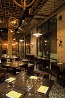 2 restaurants, breakfast, lunch, dinner served; American cuisine