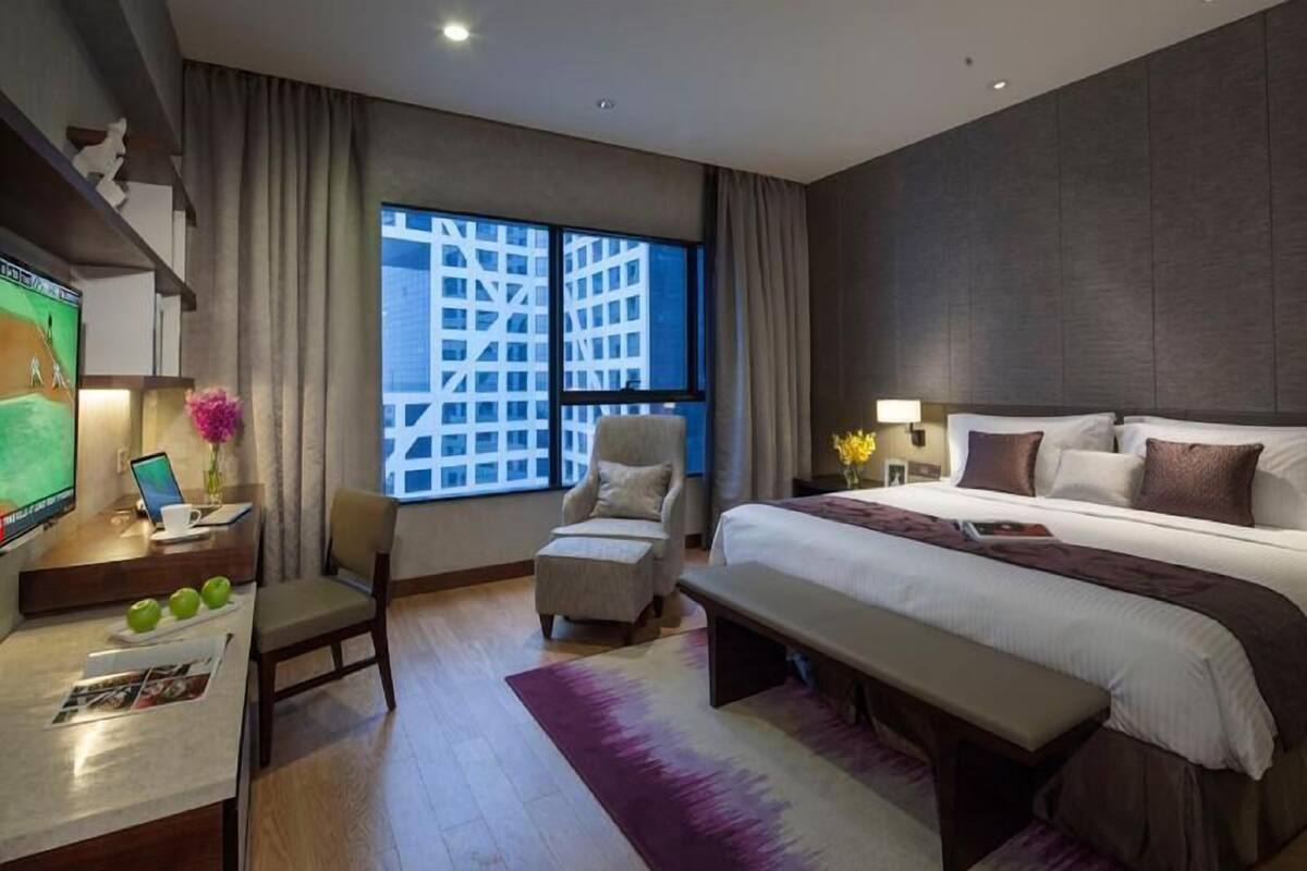 1 bedroom, down comforters, in-room safe, laptop workspace