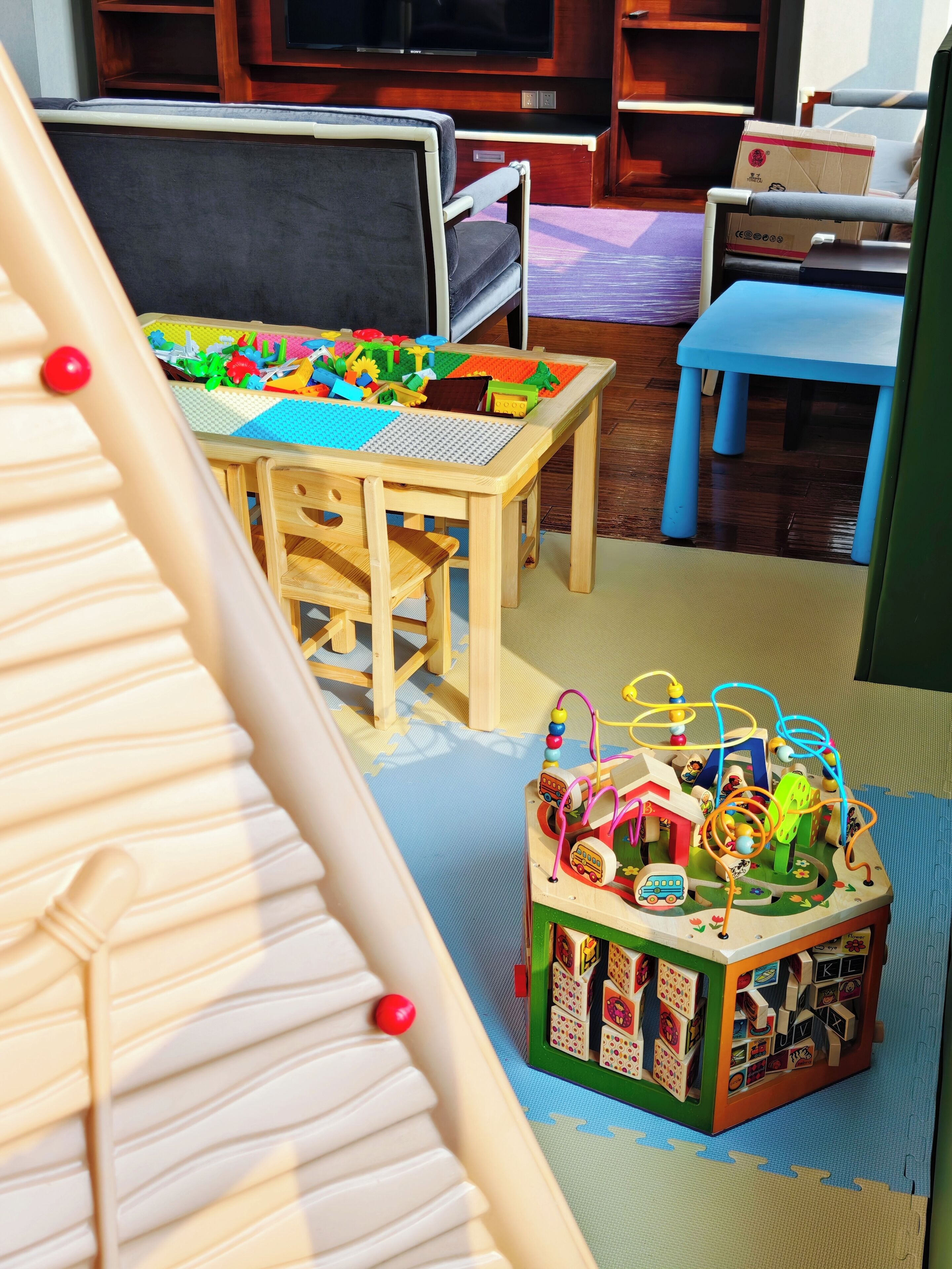 children’s play area – indoor