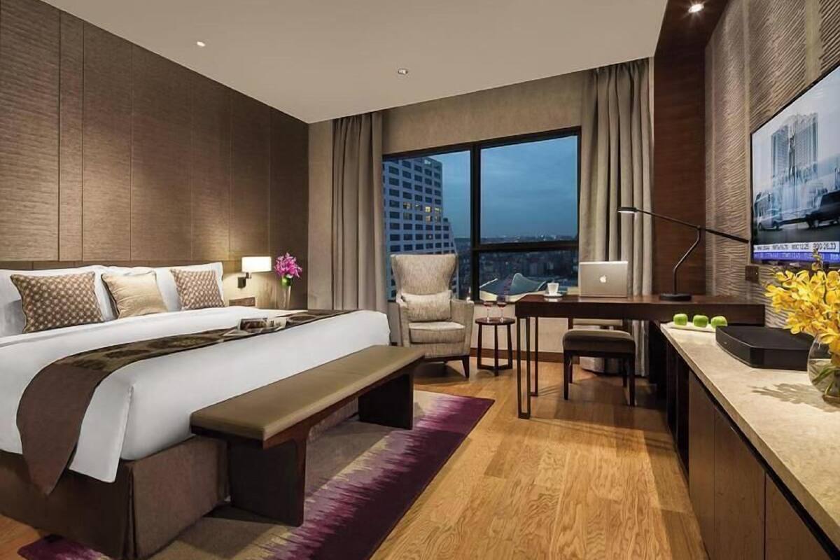 1 bedroom, down comforters, in-room safe, laptop workspace